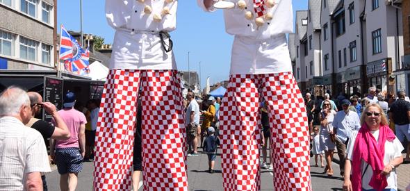Chefs on stilts