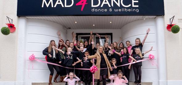 pupils outside mad4dance