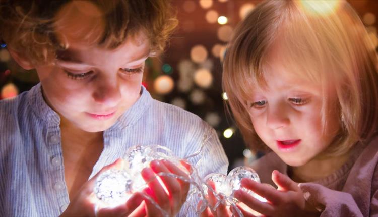 Yuletide Lantern Making